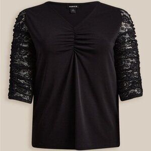 Torrid top with lace sleeves 00
